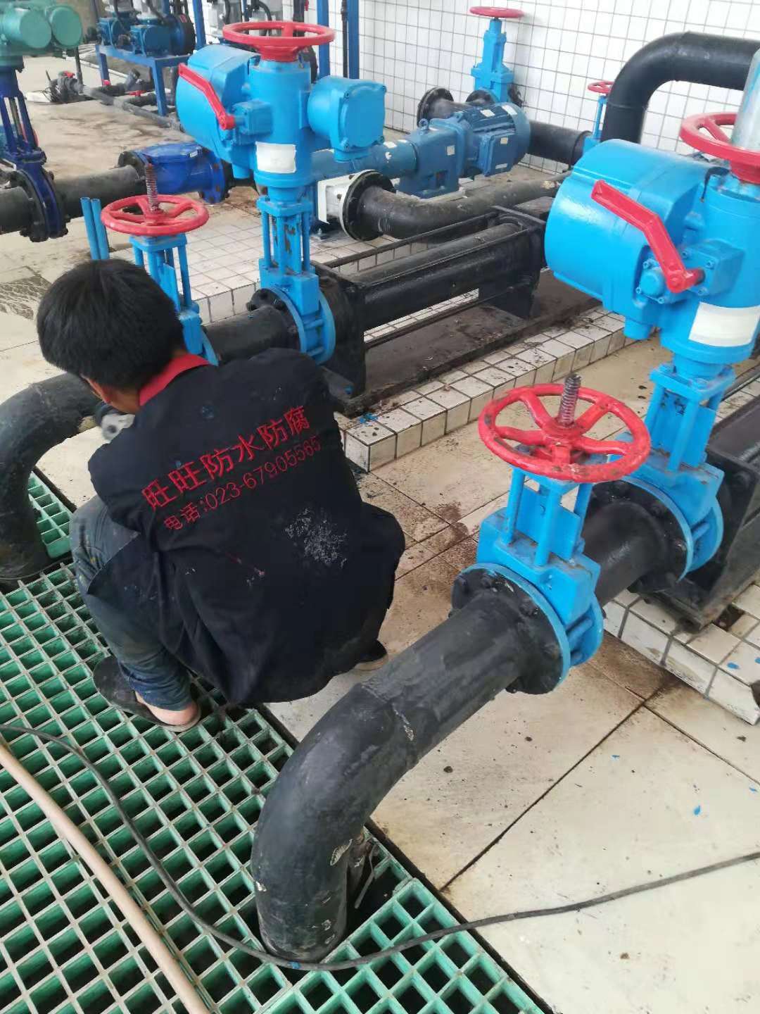 豪洋水务水厂除锈上漆