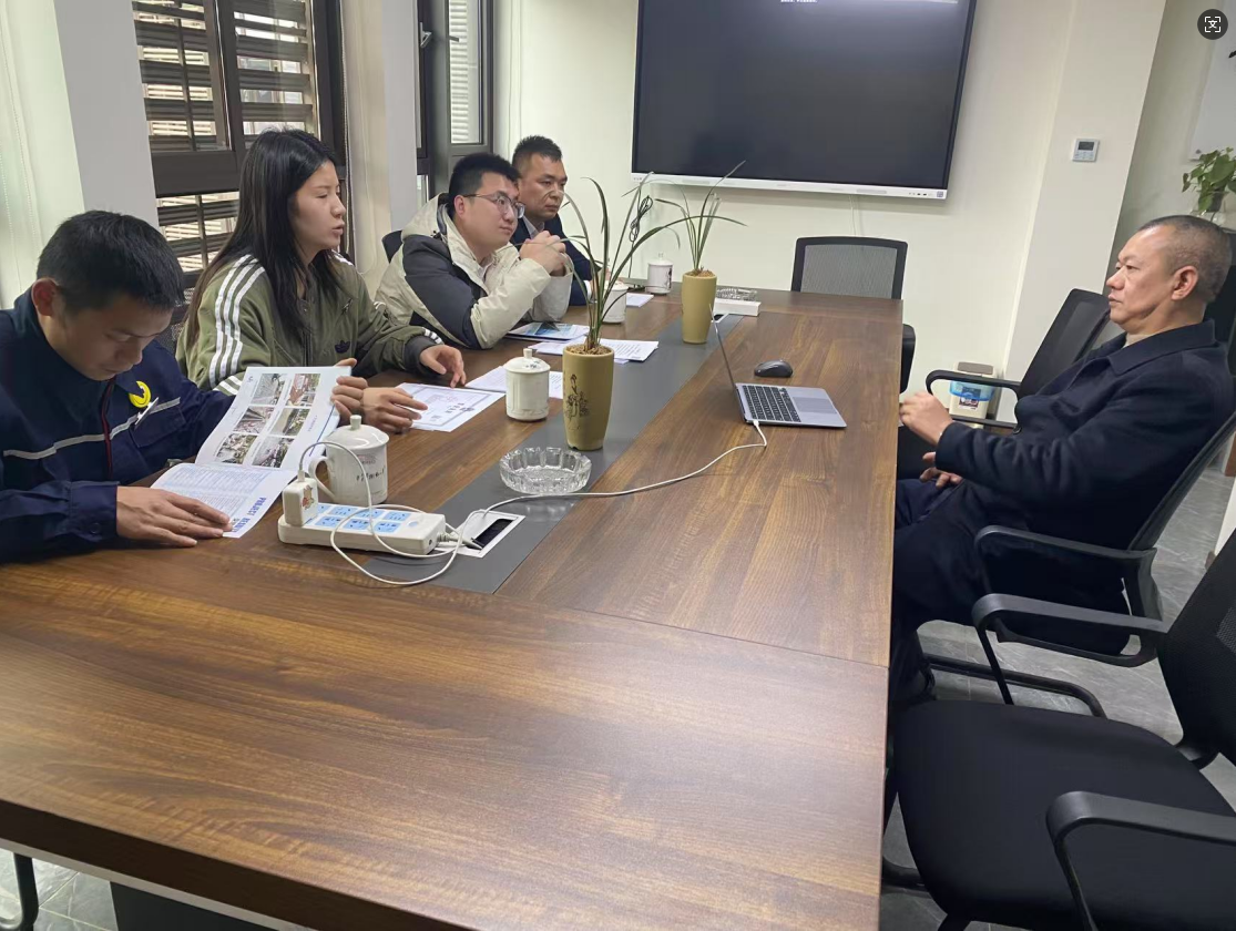 金碧物业重庆分公司来我司考察（恒大）