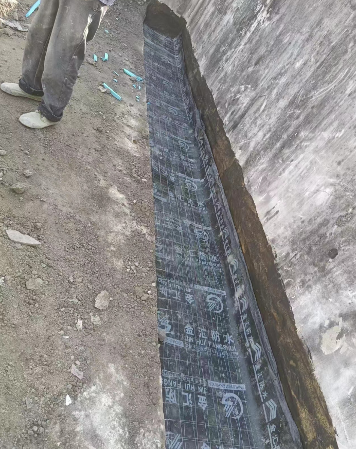 骄杨理想城屋面防水