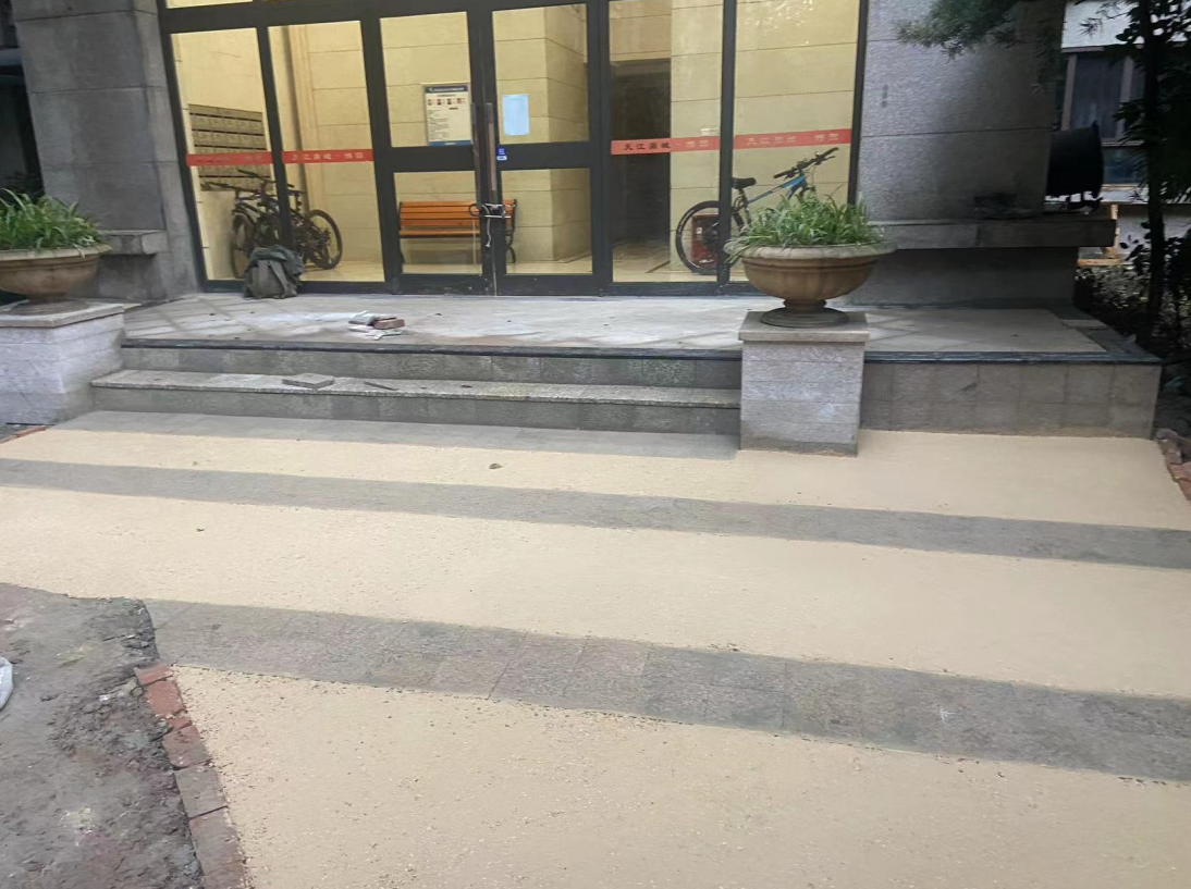 天江鼎城地面沉降维修