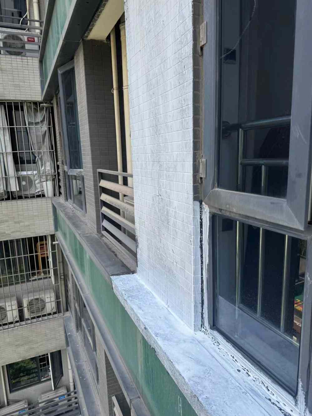 翡翠明珠外墙防水