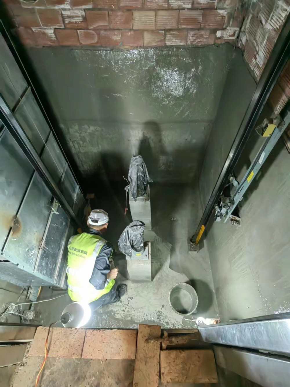 奥园水云间电梯井防水