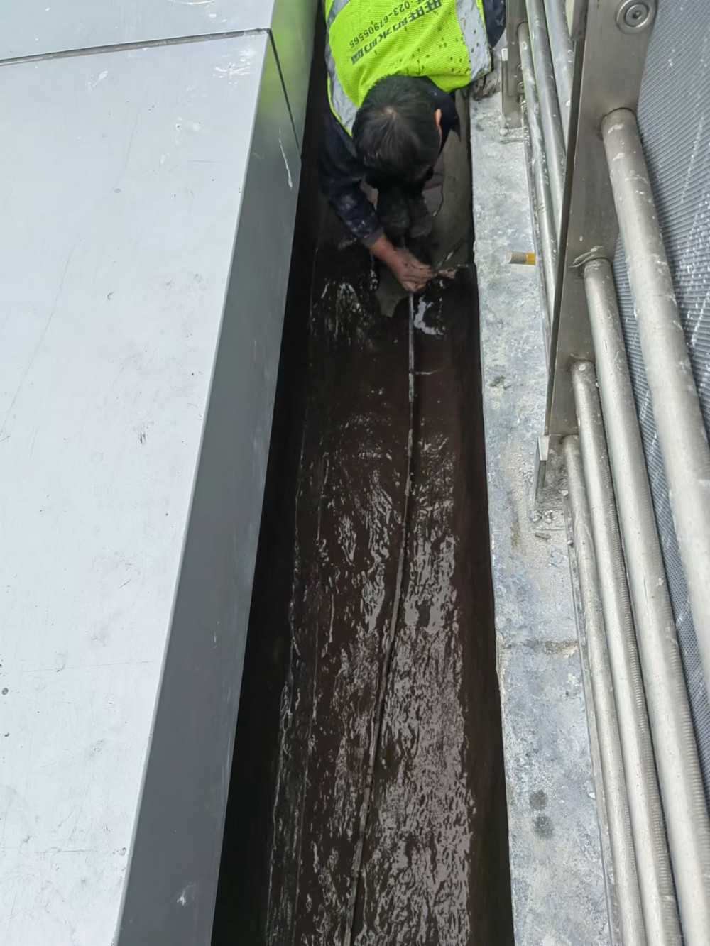 玖玺台5栋天台漏水整改