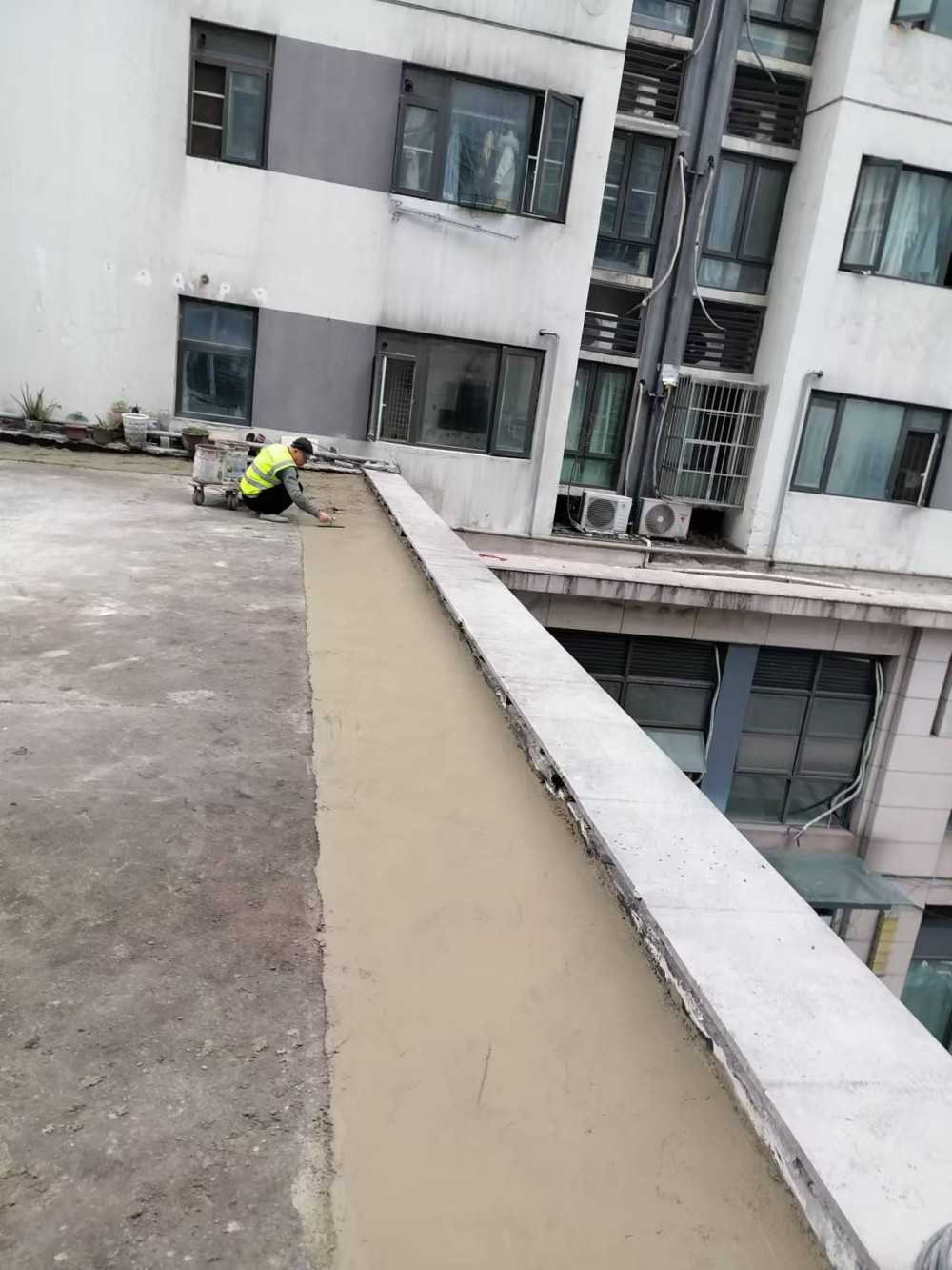 亚太商谷南粤银行屋面防水