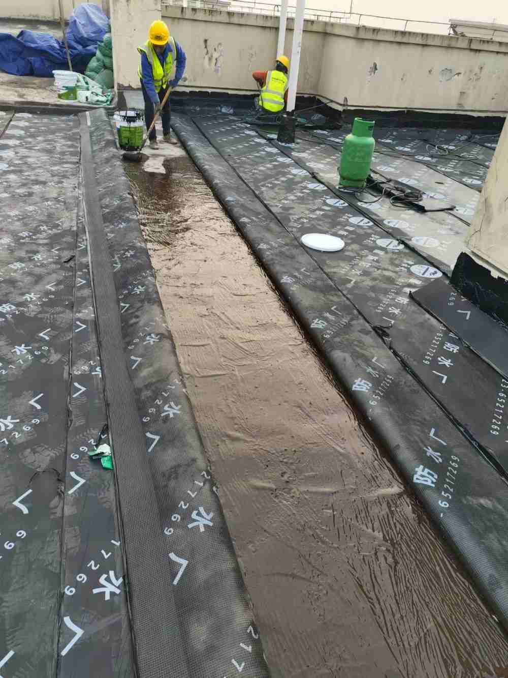 伊顿濠庭屋面防水