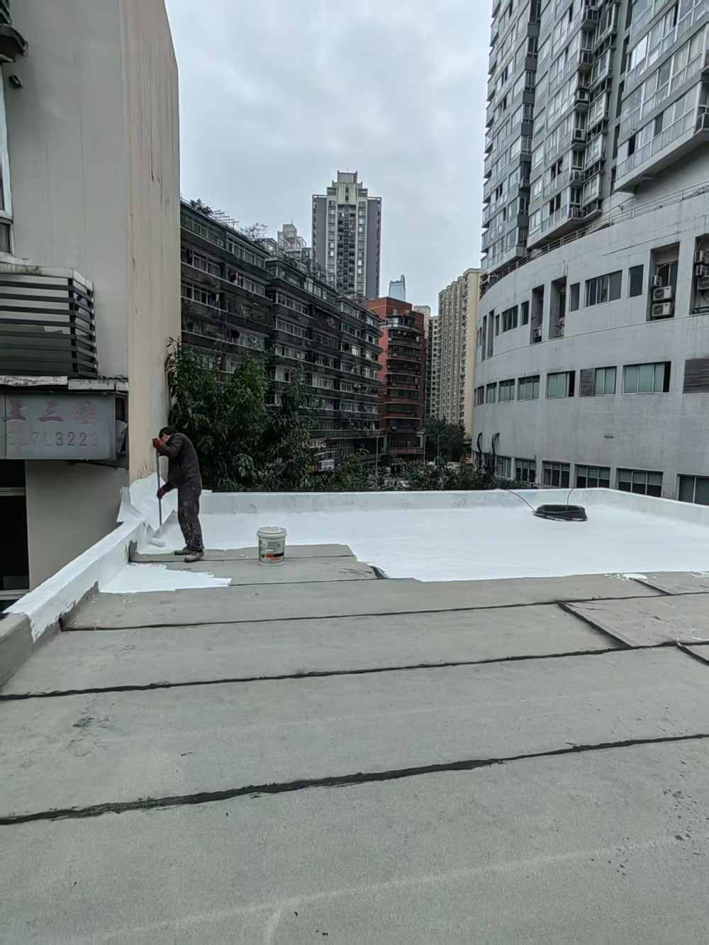 三五火锅屋面防水