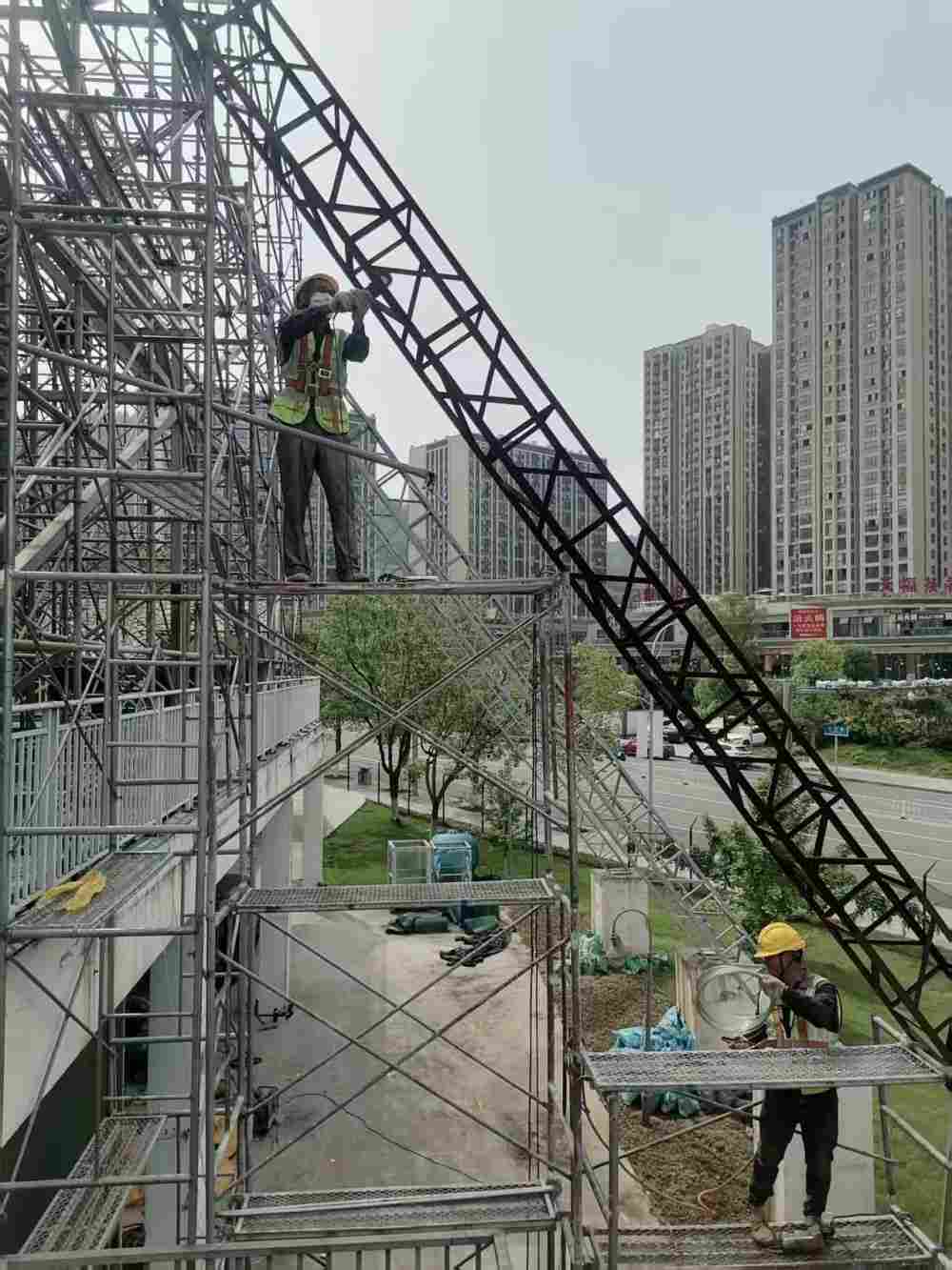 鲸豚湾水世界舞台架防腐