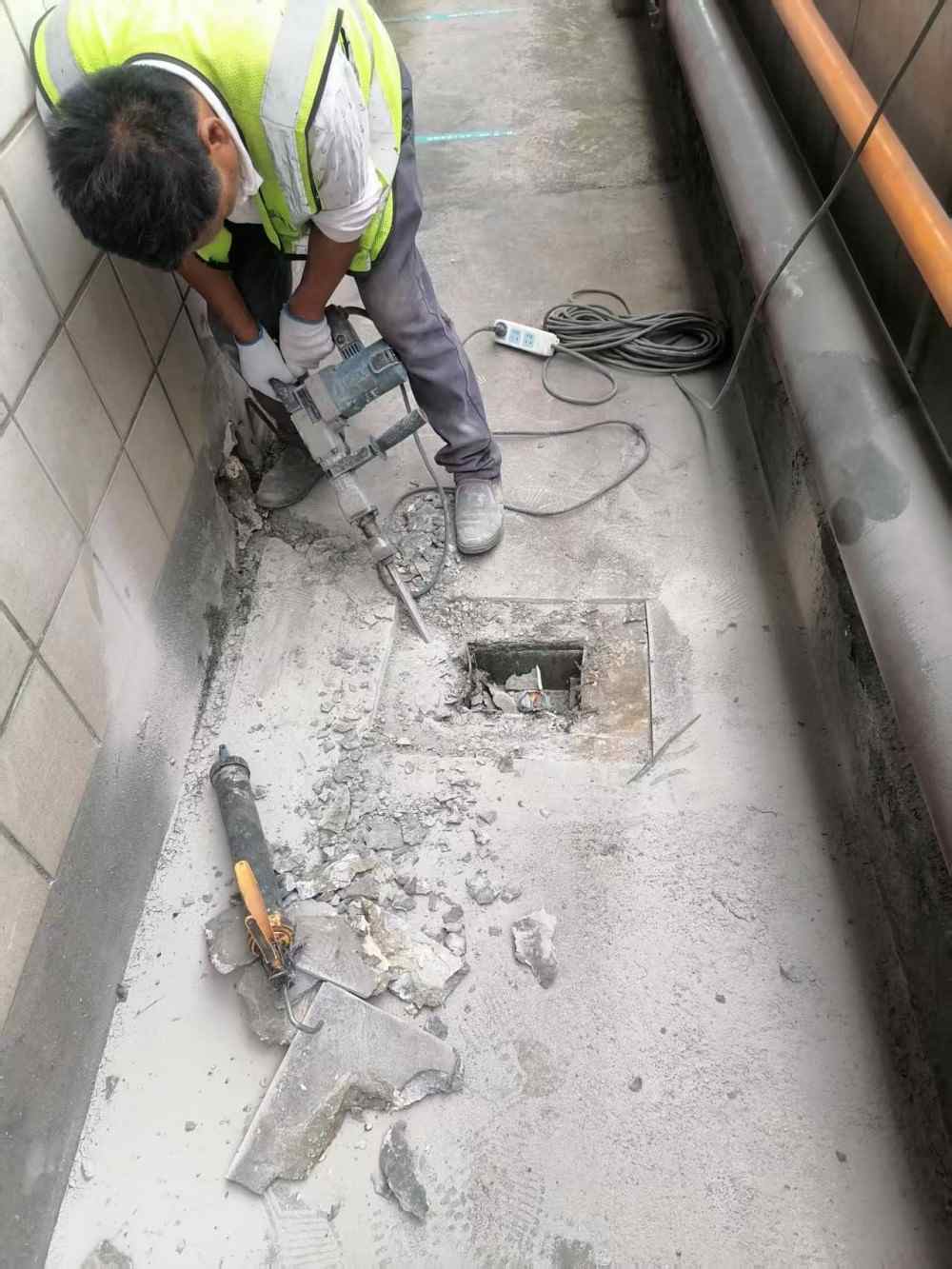 李家沱万鑫药房防水补漏