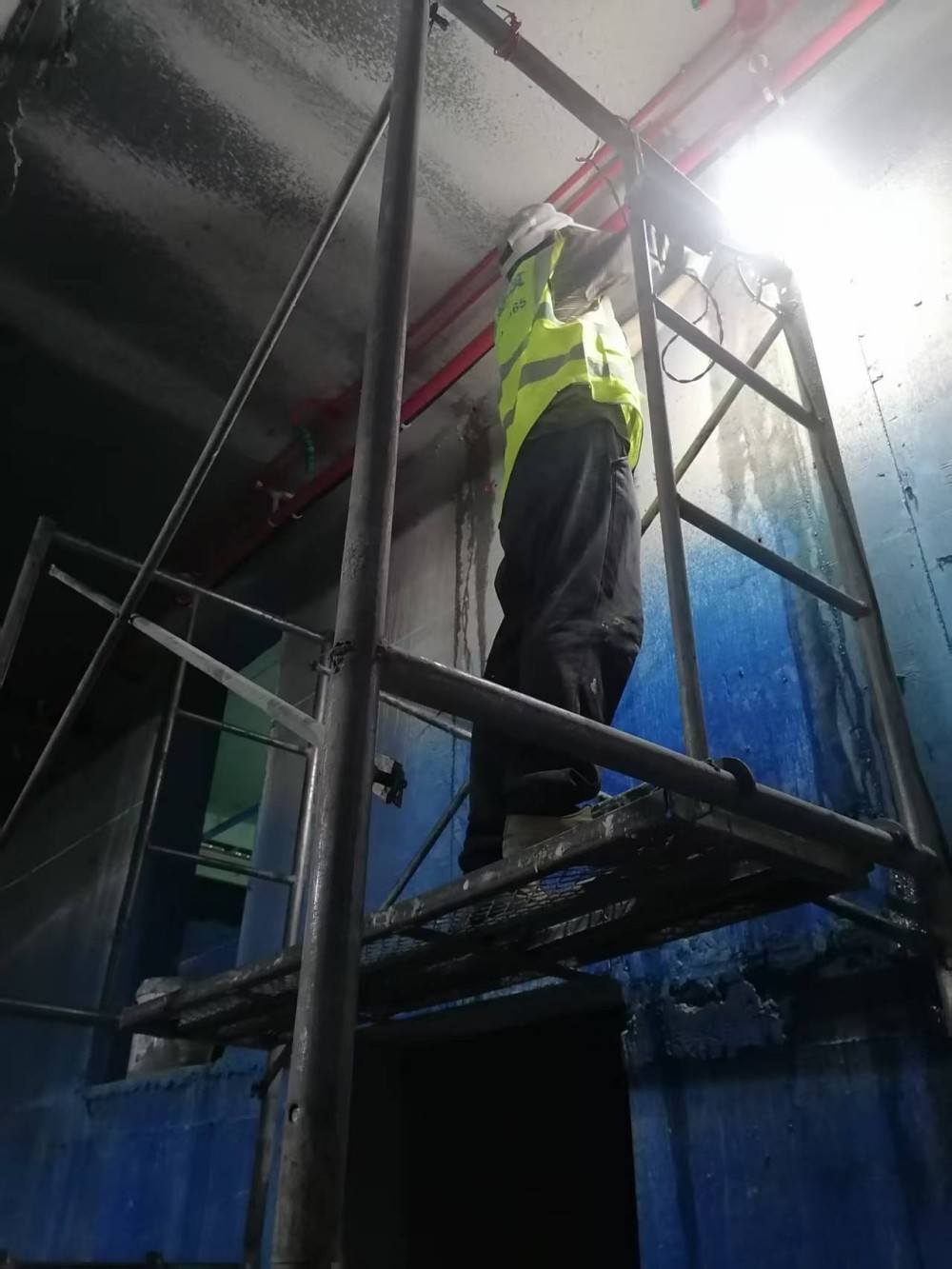 万科悦湾南区车库高压注浆