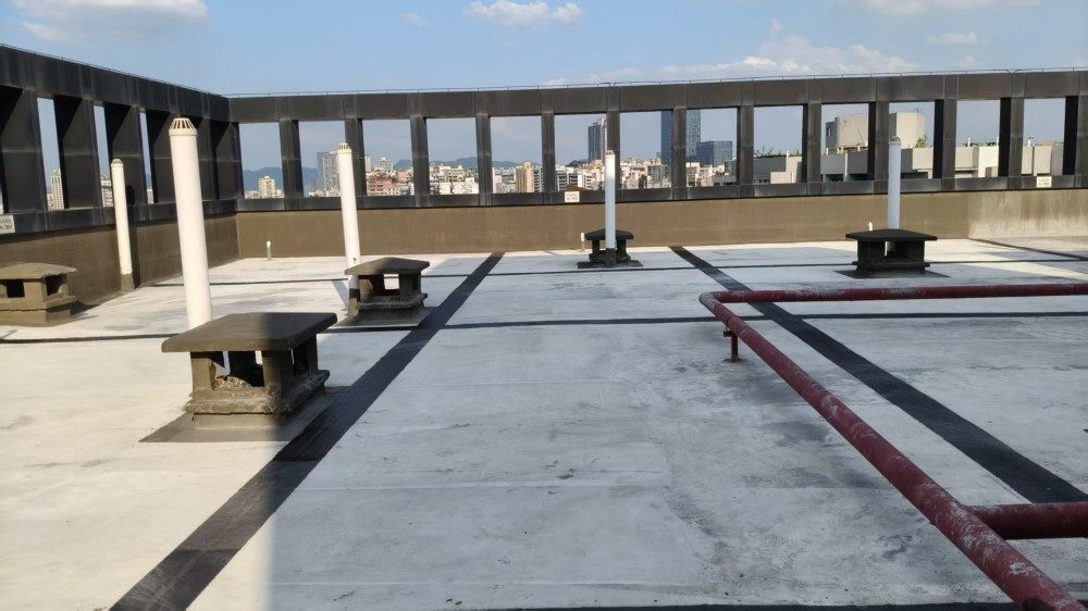 围城国际公寓屋面防水