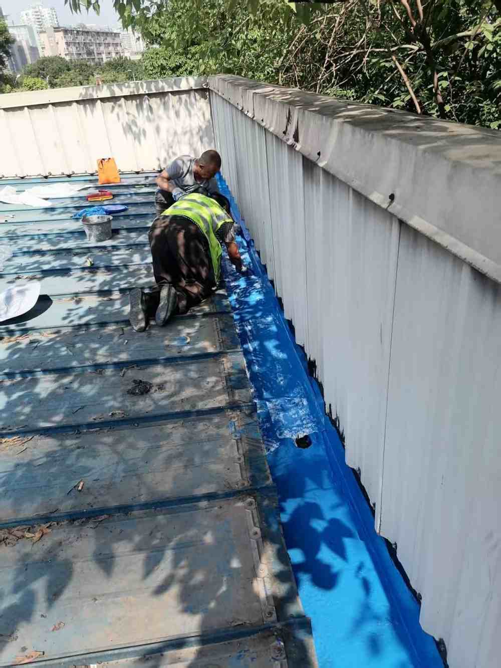 重庆安福汽车营销有限公司彩钢屋面防水