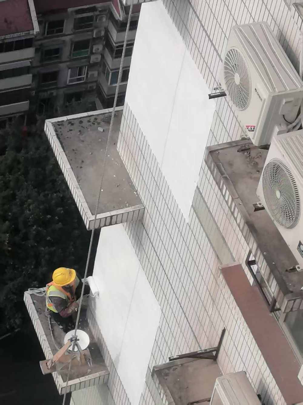 重百小区外墙排危修复